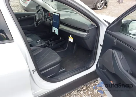 2023 Ford Mustang Mach-E Select z USA, uszkodzony, nr VIN 3FMTK1S5XPMA87642